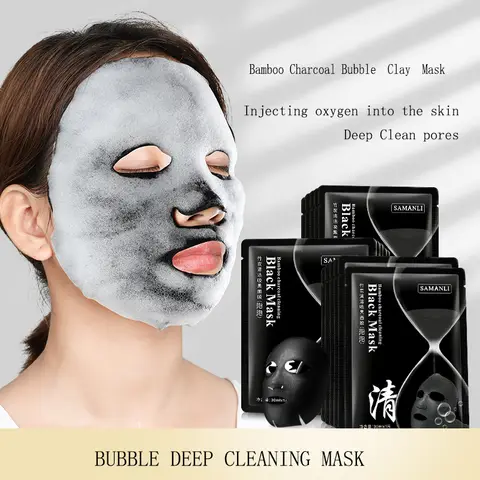 User applying the SAMANLI Bamboo Charcoal Bubble mask for cooling sensation and pore shrinking.