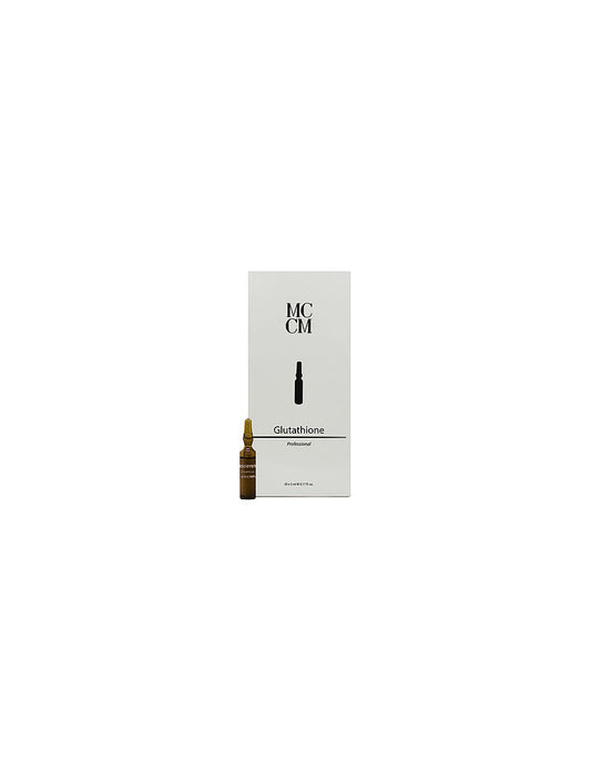 MCCM Glutathione ampoule in front of packaging, showcasing skincare product for skin brightening and depigmentation.